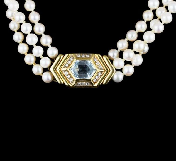 18CT Cultured Pearl Aquamarine And Diamond Necklace